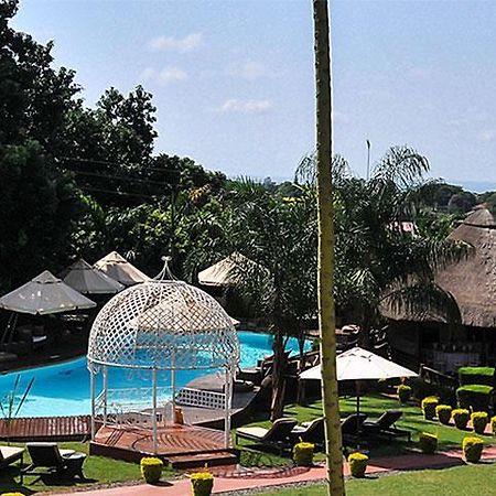 2Ten Hotel Sibasa エクステリア 写真
