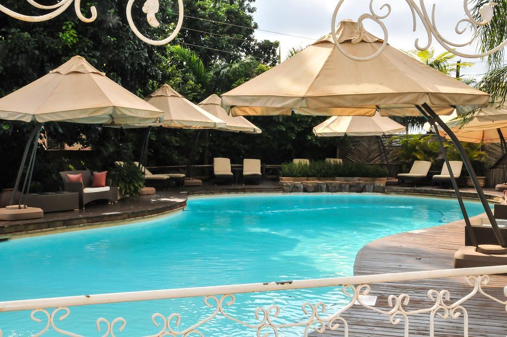 2Ten Hotel Sibasa エクステリア 写真